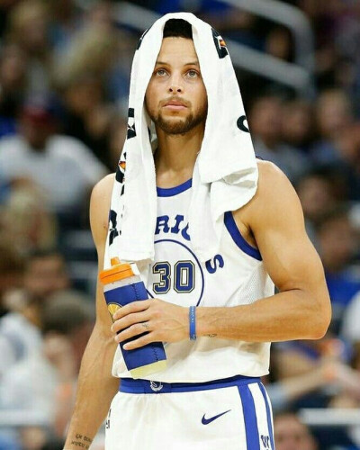 他开始更加 他开始更加