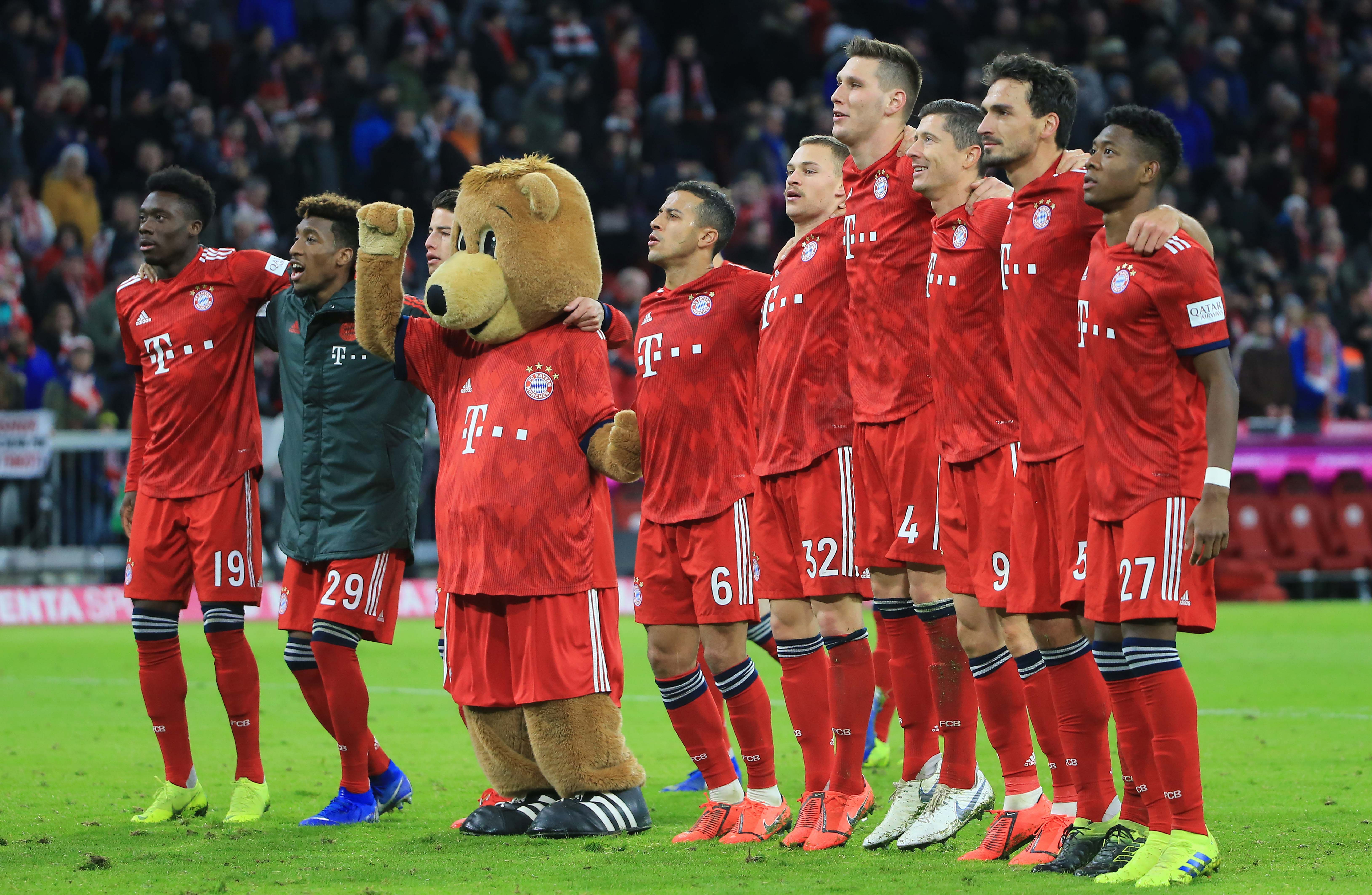 护连拿8分 护连拿8分